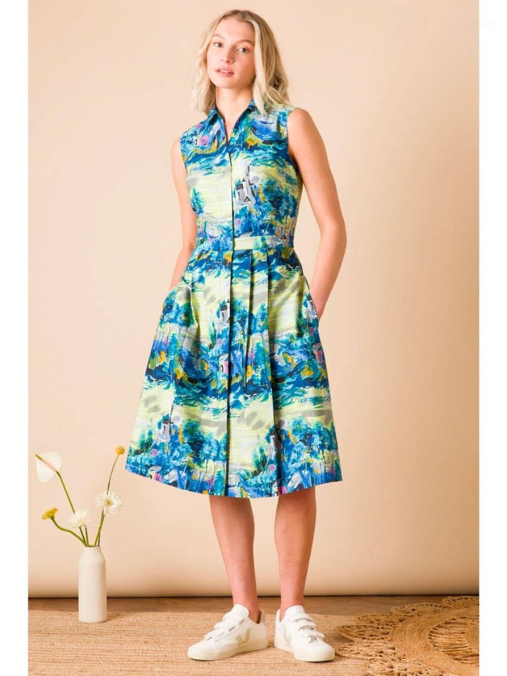 Emily and Fin Clara Tuscan Landscape Frankie Dress Size Large